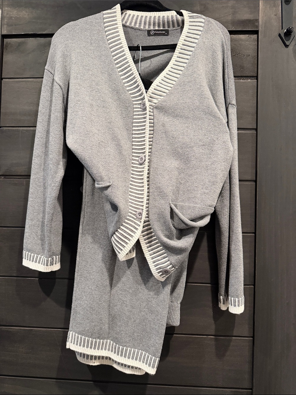 Grey Button-Front Cardigan Sweater Set - Picture 2 of 5